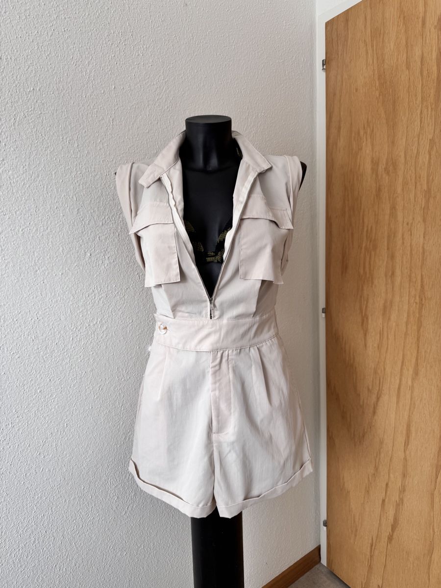 Tute: Jumpsuit gr M – Usato da Samedan venduto da lau_q8yh 1