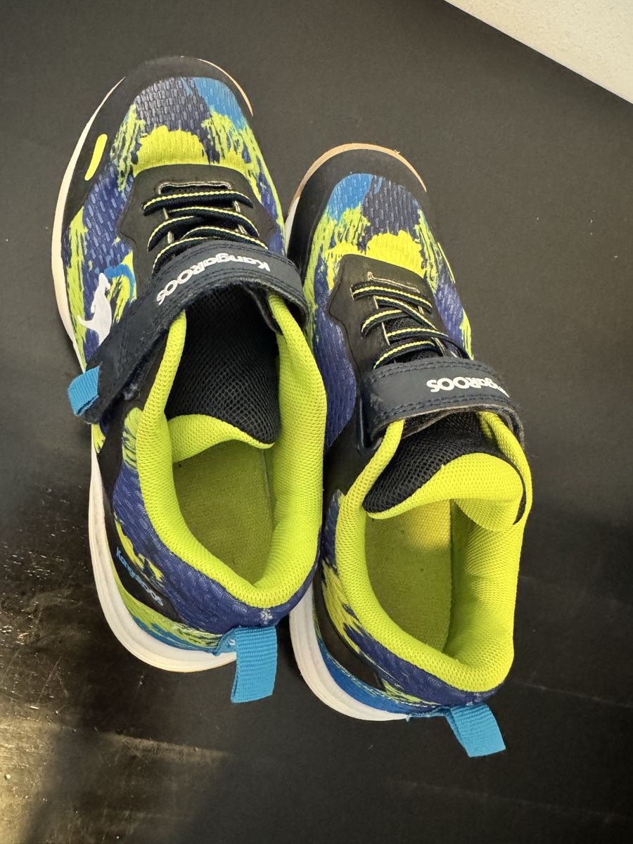 Scarpe per ragazzi: Kangaroos Hallenschuhe Gr35 – Usato da Zürich venduto da AninANILOKIN 5