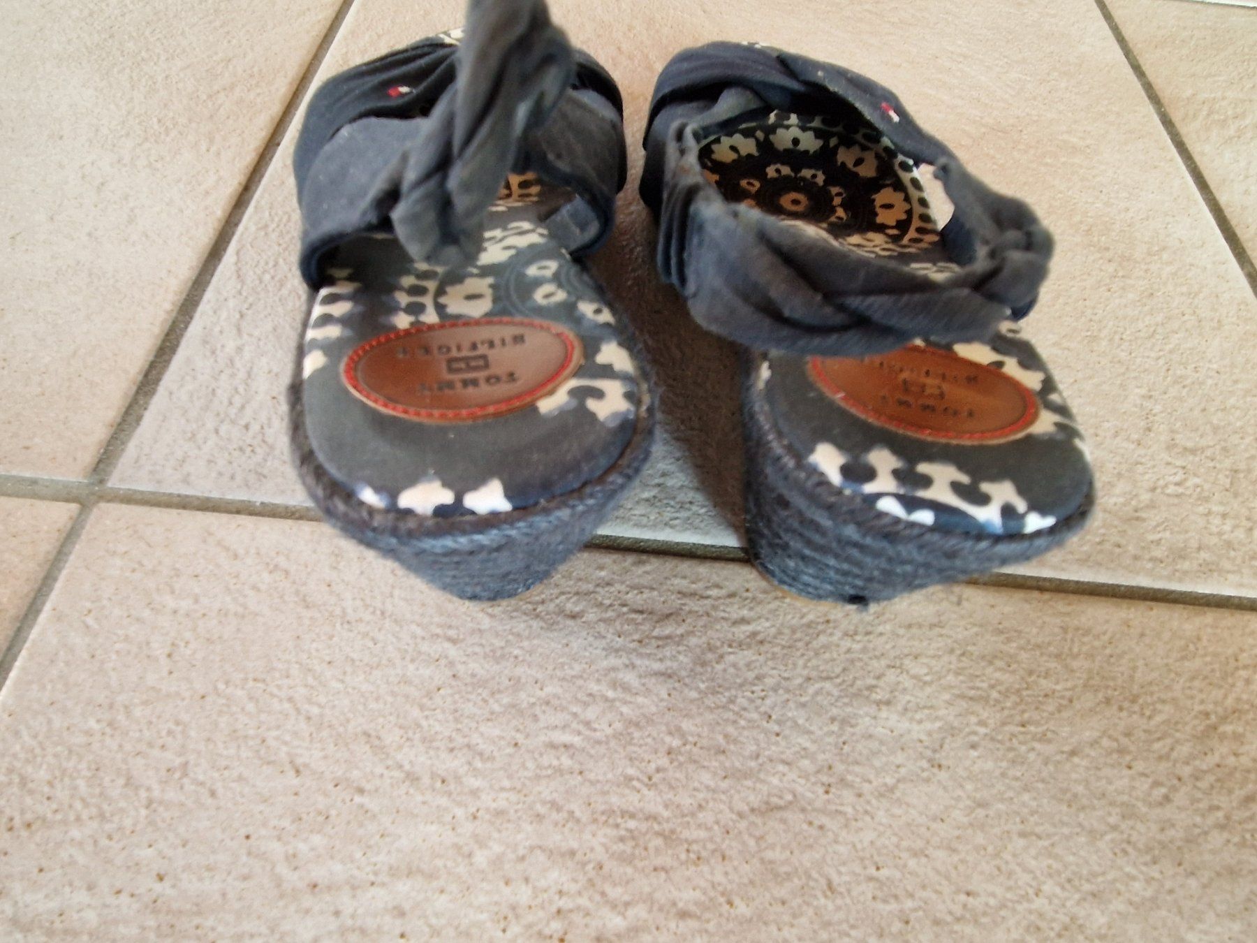 Tommy Hilfiger Scarpe da donna: Sandales Tommy Hilfiger – Usato da Genève venduto da boudha71 2