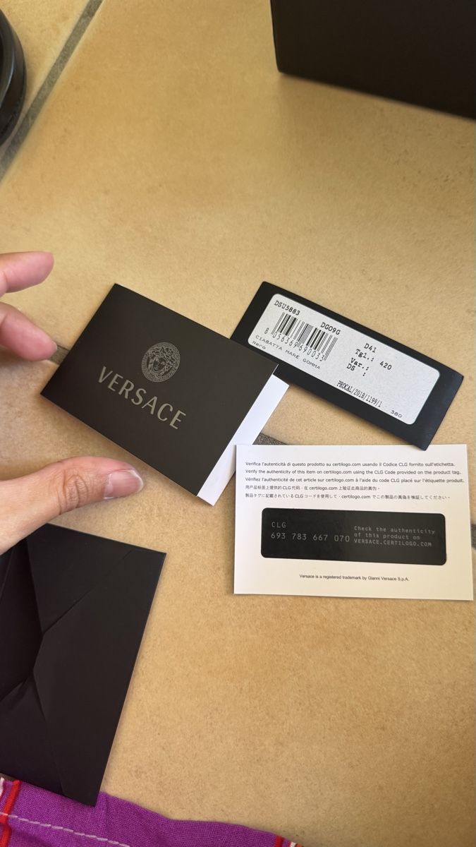 Versace Herrenschuhe: claquette versace noir – Gebraucht aus Lonay von nei_79jc 7