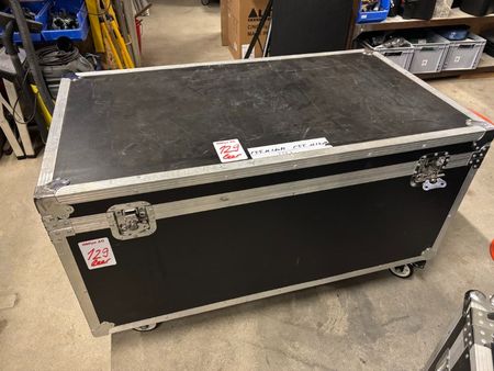 Fahrbares, leeres Case (Lot 129) 2504 Biel