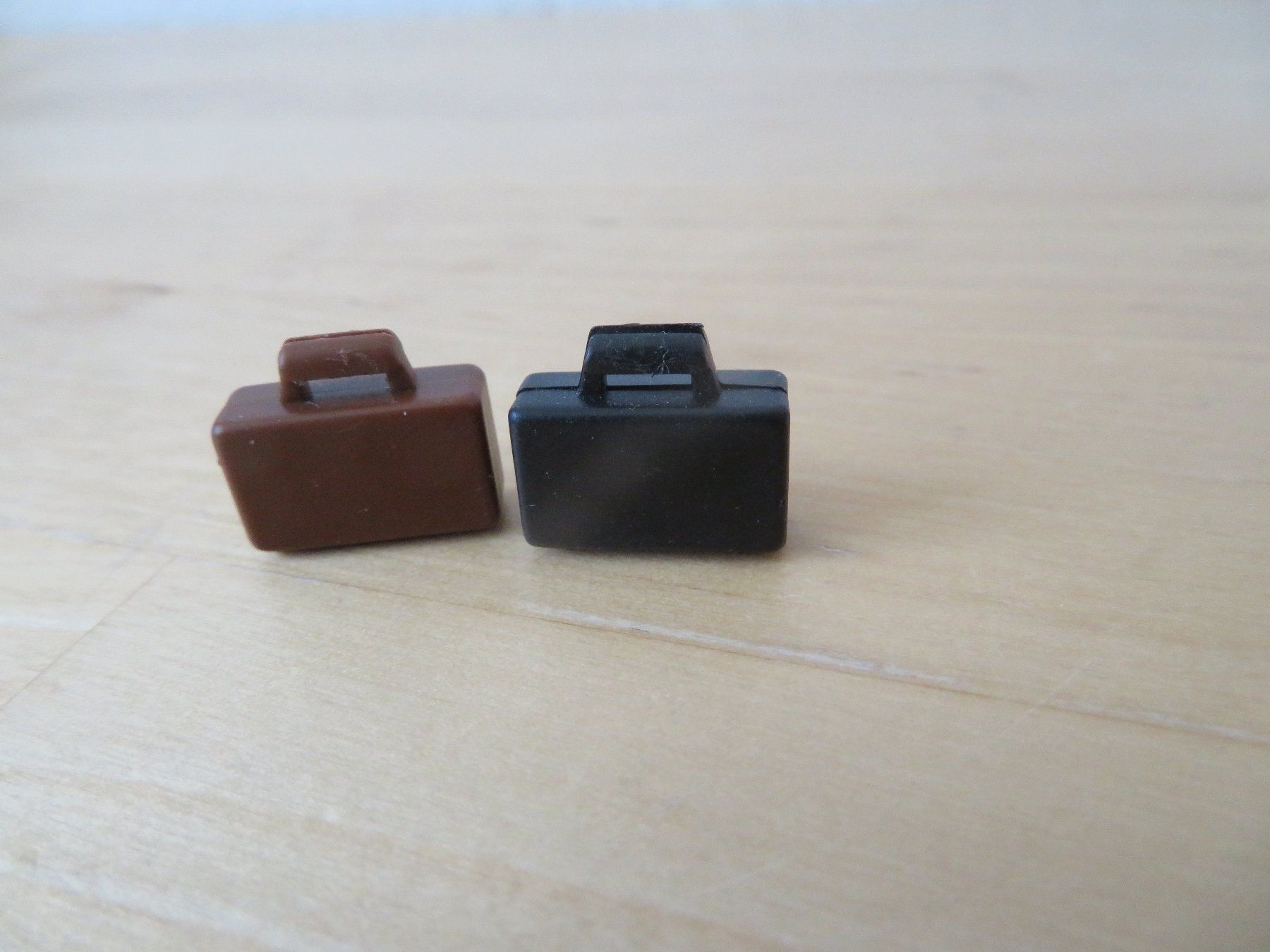 Lego Spielzeuge: LEGO Ergänzung "Koffer + Kamera" – Gebraucht aus Zürich von piroma 4