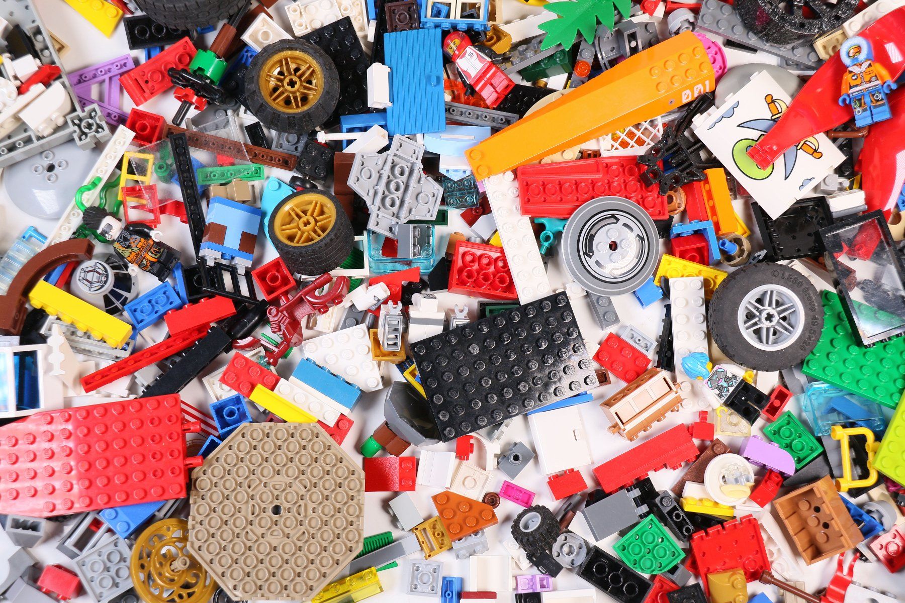 Lego Jeux de construction: 1.5 kg. Legoteile mit Minifiguren – D'occasion à Hettlingen par Scholi99 1