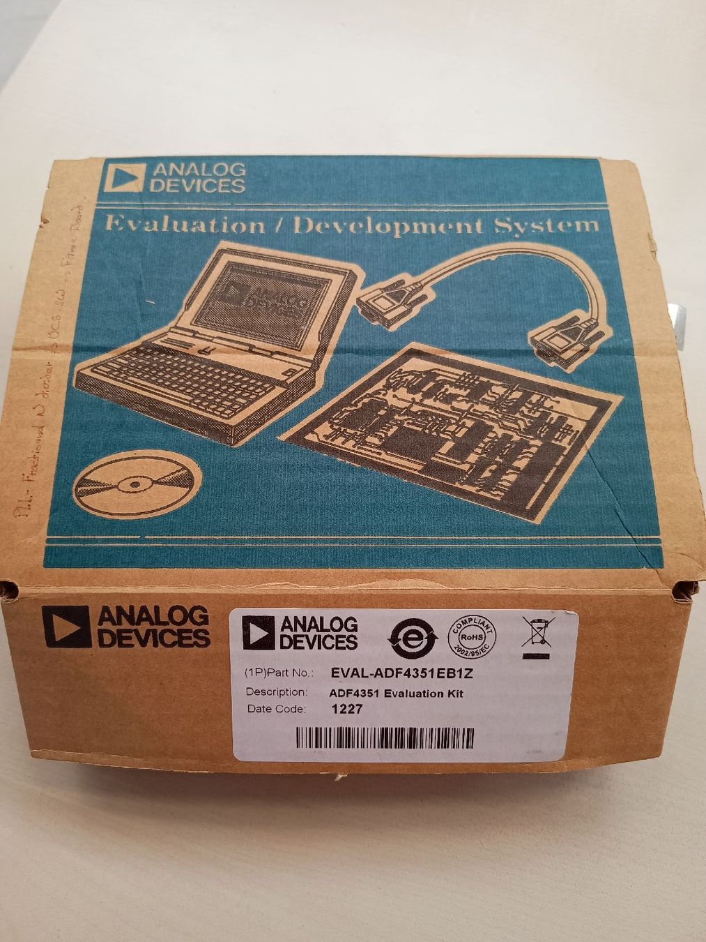 Composants électroniques: Analog Devices EVAL-ADF4351 Evaluation Kit, als defekt – Défectueux à Döttingen par Schlei 1