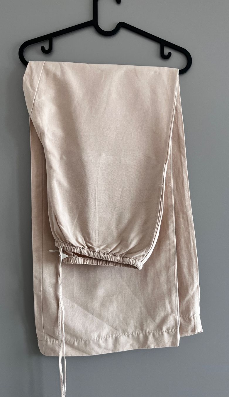 H&M Pantalons: Hose – Neuf (Voir description) à Oberrieden par sardi03
