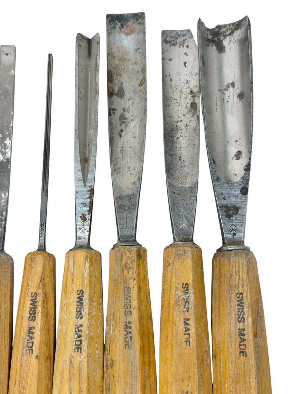 Swiss Tutti gli attrezzi: Lot 13 outils sculpture bois Swiss Made (gouges + ciseaux) – Usato da Cossonay-Ville venduto da Antiquora 5