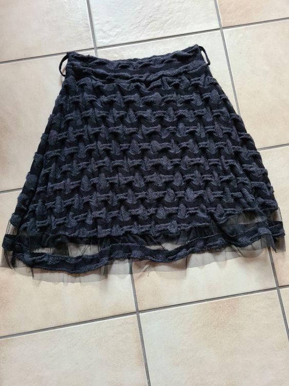 Jupe Per Una - Taille UK 14 (environ 40 FR), Gris Et Noir, Longueur 33 Pouces, Occasion Très Bon état, Style évasé