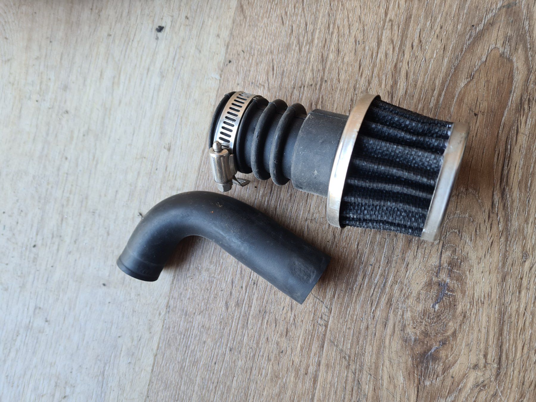 Puch Ciclomotori: Luftfilter, Verschalungsteile Puch Maxi S/N E50 – Usato da frümsen venduto da Sailem
