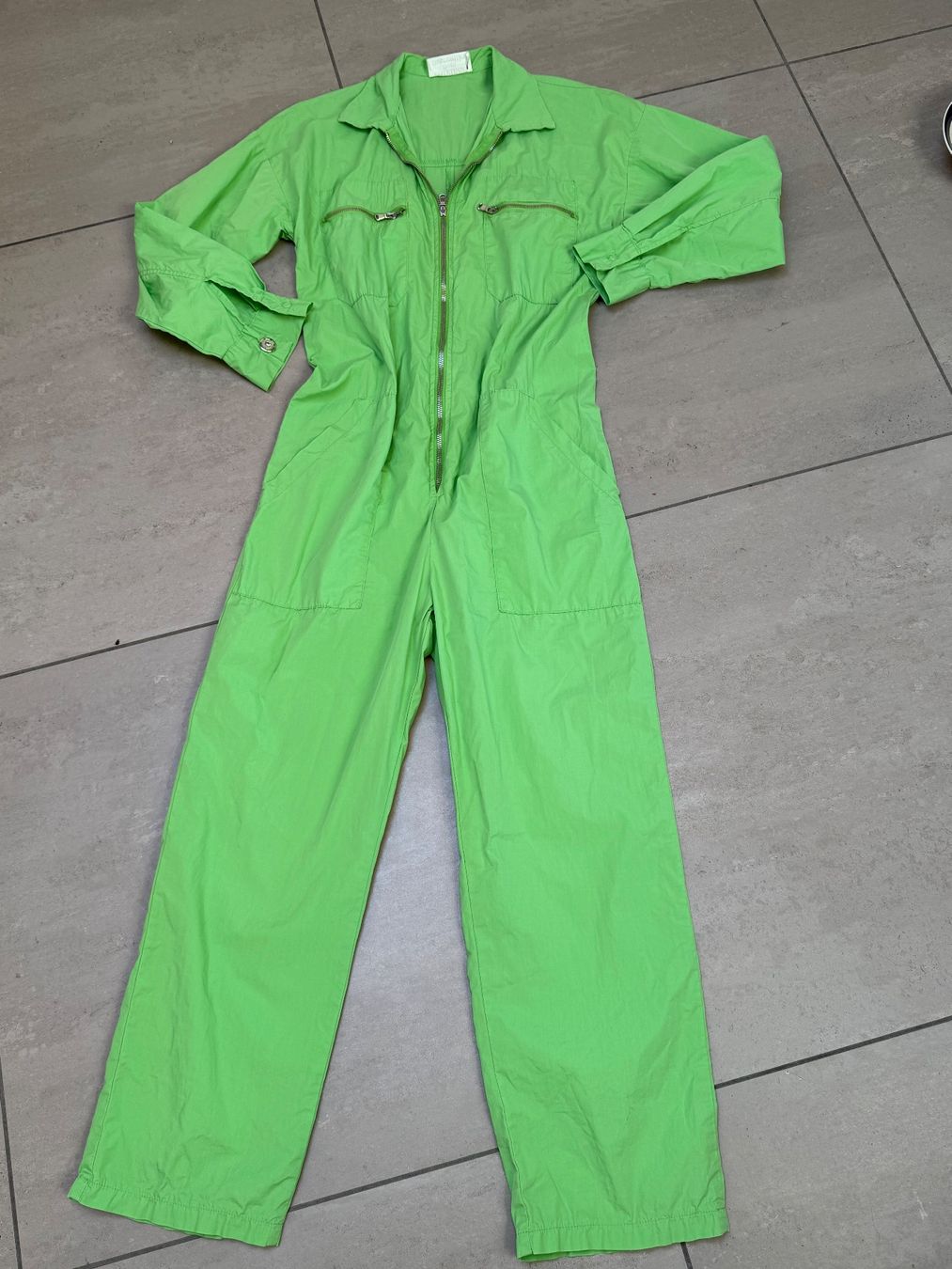 Jumpsuits: Leichter Jumpsuit – Neu (gemäss Beschreibung) aus Sigriswil von ck56