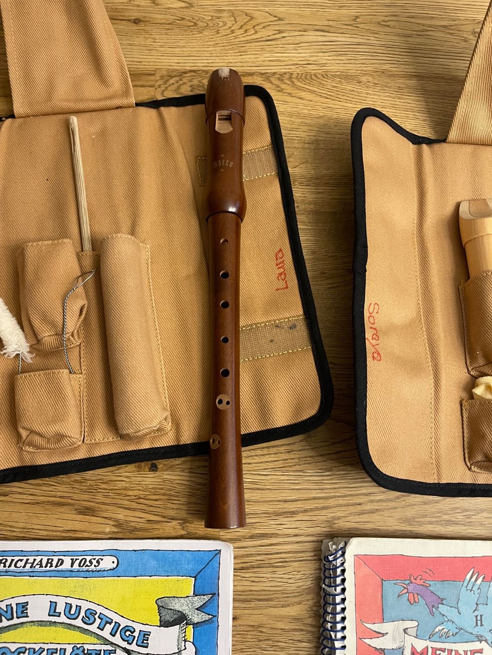 Strumenti musicali: 2 Stück Moeck Blockflöten + Notenheft, – Usato da Gattikon venduto da Guegis66 4