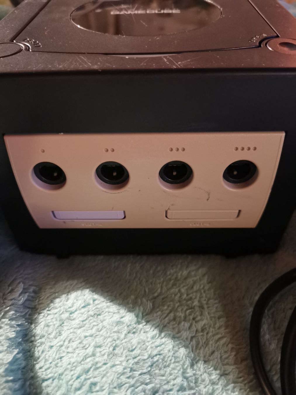 Nintendo Console: NINTENDO GAMECUBE MIT SPIEL – Usato da Altnau venduto da playboy 5