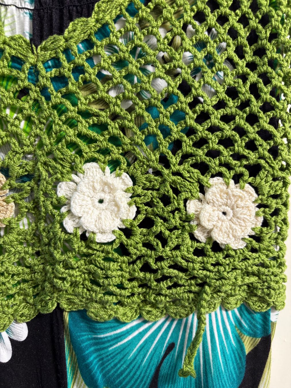 Kleider: Sommerkleid mit Häkelmuster, Blumenmuster - Grösse M – Gebraucht aus St.Gallen von Bigdisch 1