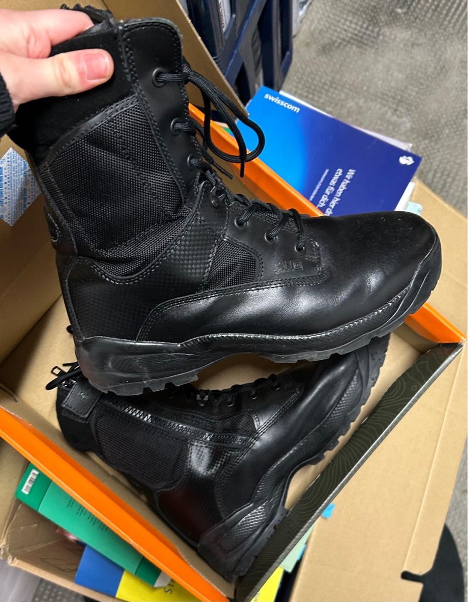 Scarpe da uomo: 5.11 Schuhe (ATAC 8" Side Zip Boot Schwarz, Grösse 44.5-46) – Nuovo (secondo la descrizione) da Basel venduto da jak_258t 2