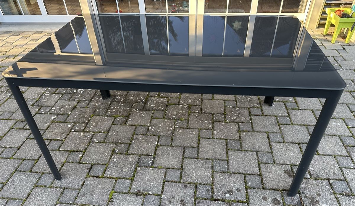 Ikea Tische: Ikea Table – Gebraucht aus Büren an der Aare von bradlee512 1