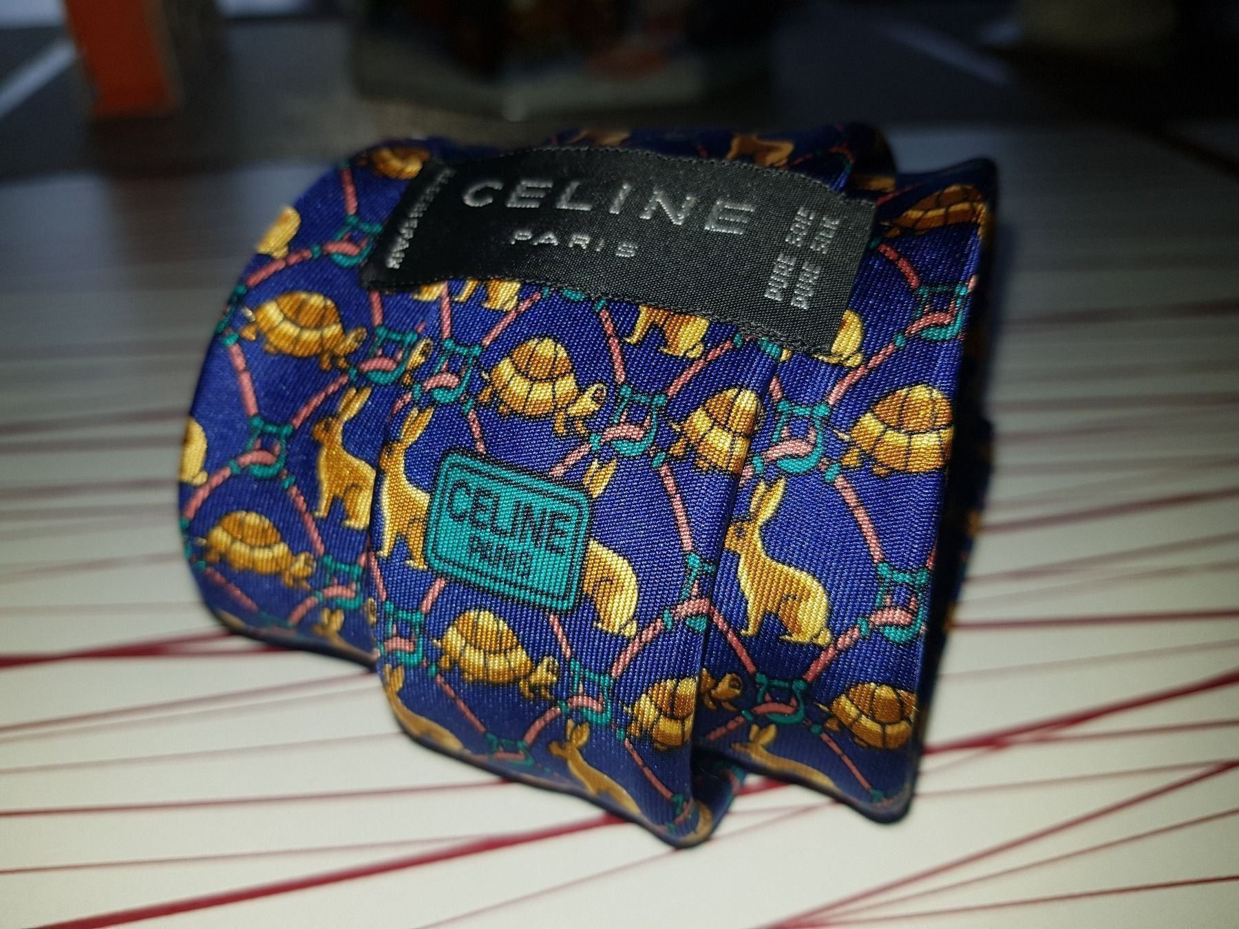 Celine Cravatte: CELINE Cravate en soie / Seiden Krawatte – Usato da Cossonay-ville venduto da Super-Price-Quality 8