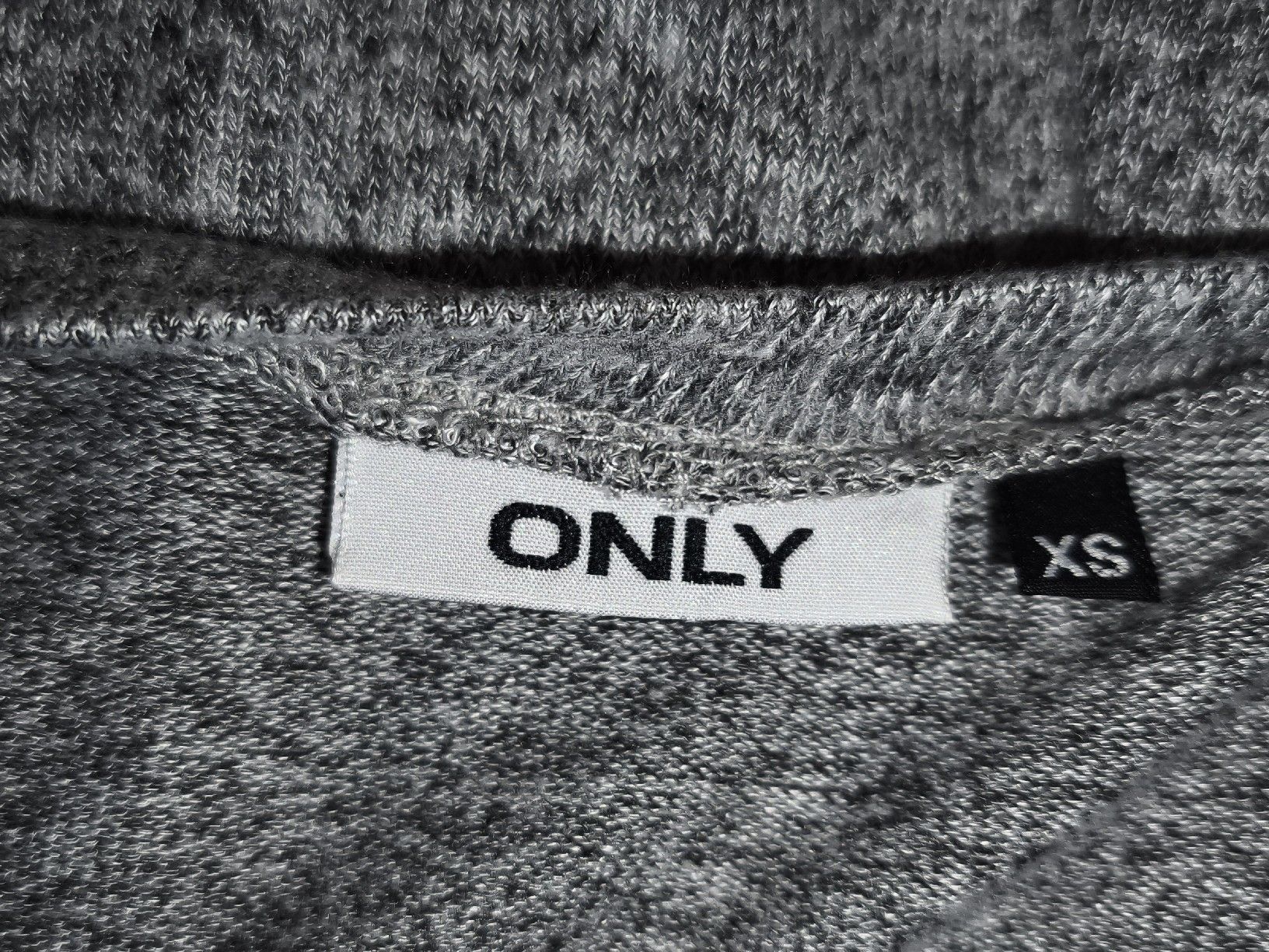 Only Maglioni & Felpe: Damen Pullover ONLY grau Grösse XS asymmetrischer Saum – Nuovo (secondo la descrizione) da KRIENS venduto da Franzy_Blond10 3