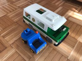 2 ältere Playmobil Fahrzeuge Polizeiwagen