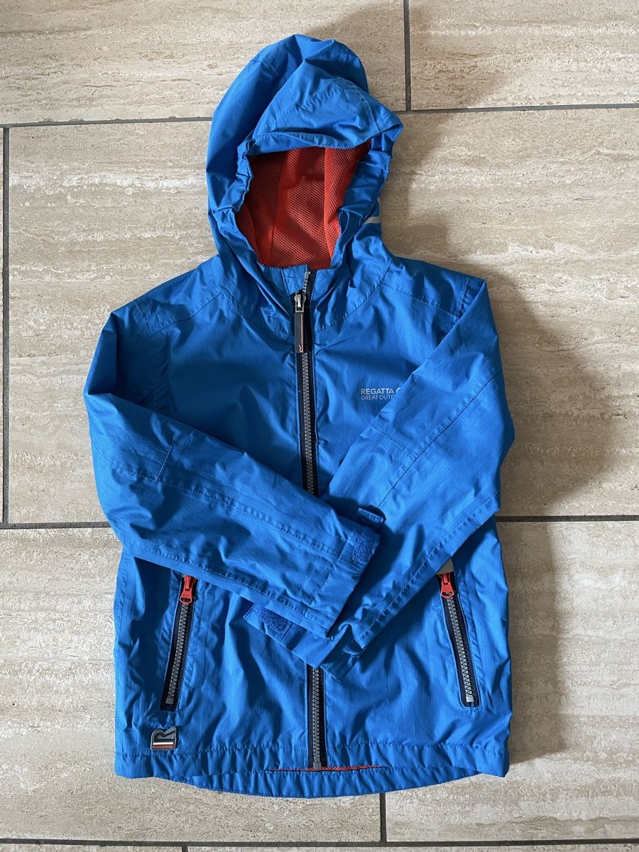 Giacche & Cappotti: Regatta Kinder Regenjacke Gr 116 – Usato da Nürensdorf venduto da Kassandra13