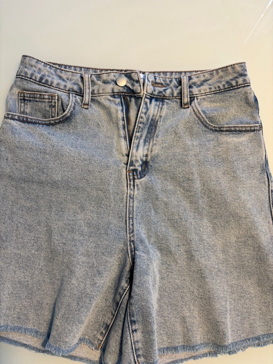 Jeans: Jeansshorts – Usato da Eglisau venduto da SAM240186