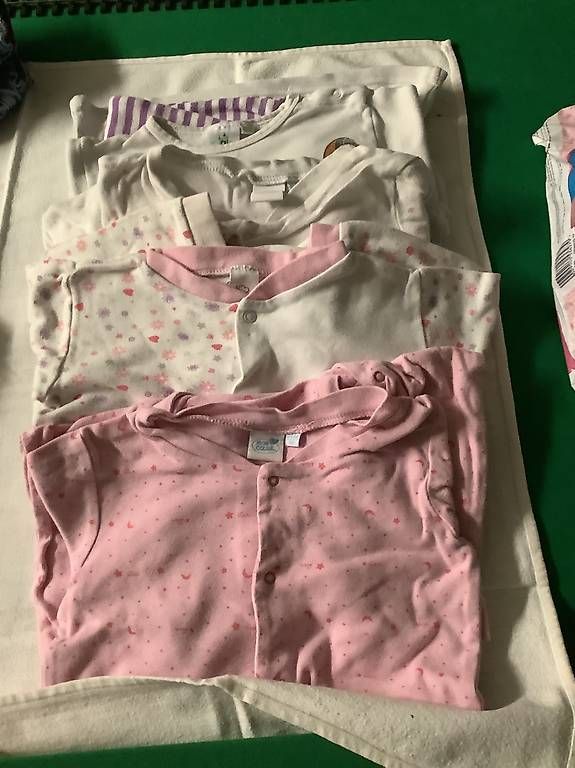Lotti & Set di vestiti: 22-teiliges Kleiderpaket Mädchen Gr. 92 – Usato da Lausen venduto da Re4649 2