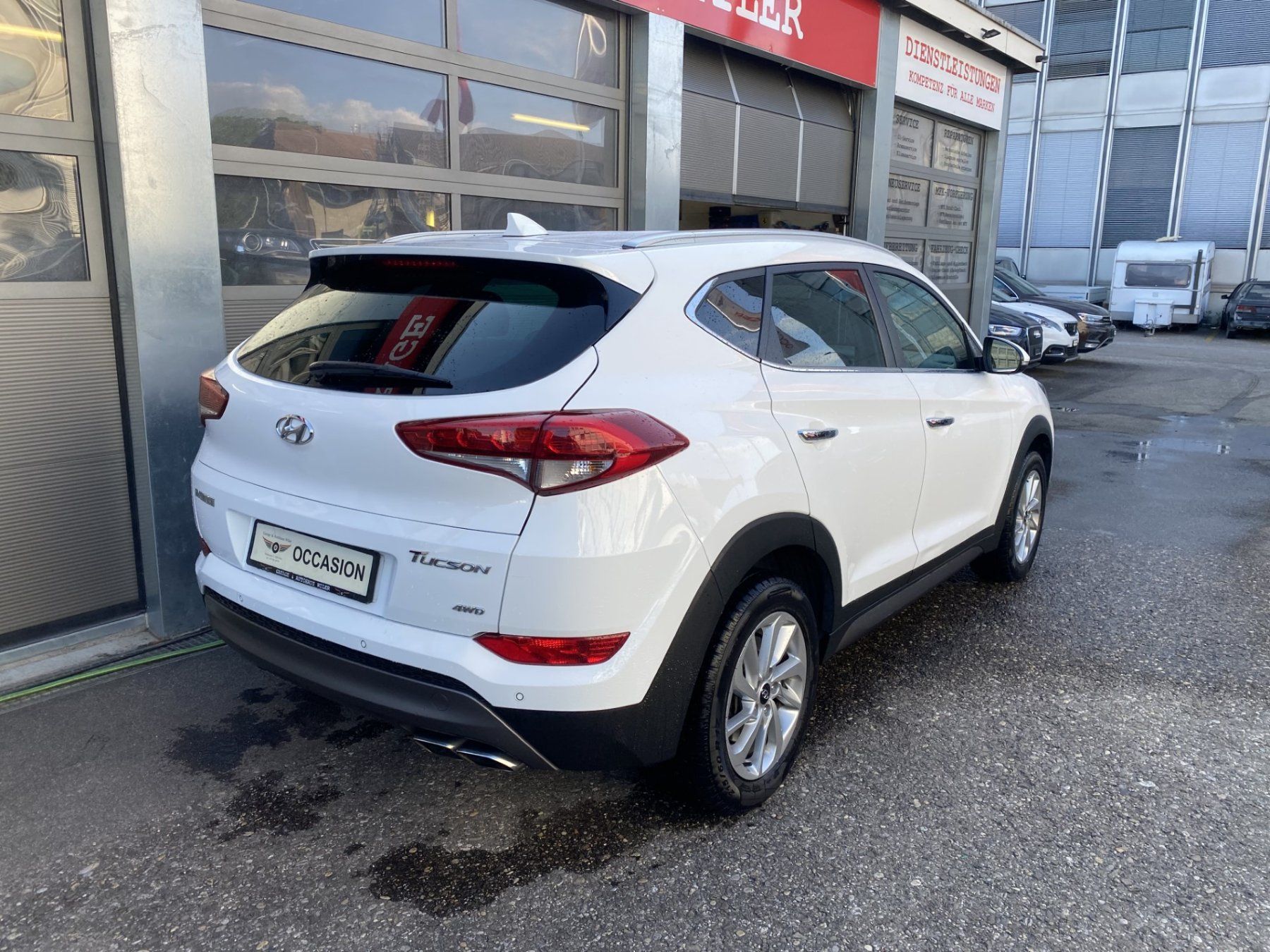 Hyundai Automobili: Hyundai Tucson 2.0 CRDI Plena 4WD Automatic – Usato da Biel/Bienne venduto da AS24 4