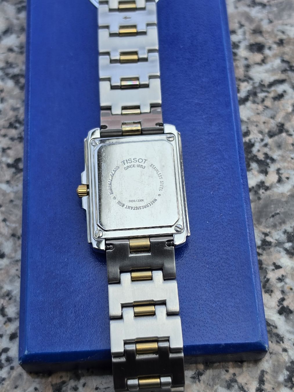Tissot Orologi: Tissot uhr bicolor mit Originalbox gebraucht quartz  – Usato da Mettlen venduto da elios0888 6