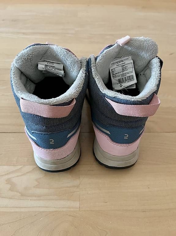 Scarpe per ragazzi: Winterschuhe QUECHUA Kinder, blau/rosa, Gr. 33 – Usato da Samedan venduto da sroo 2