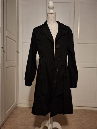 Schwarzer H&M Übergangsmantel, Grösse 42? - Top Zustand!
