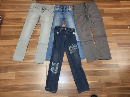 3 Jeans gr 140 und eine Thermohose B3