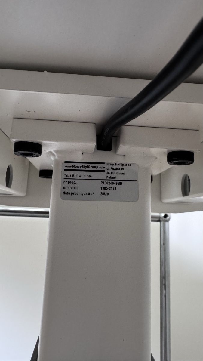 Schreibtische: Office Desk – Gebraucht aus Chêne-Bougeries von jhy_gls7 1