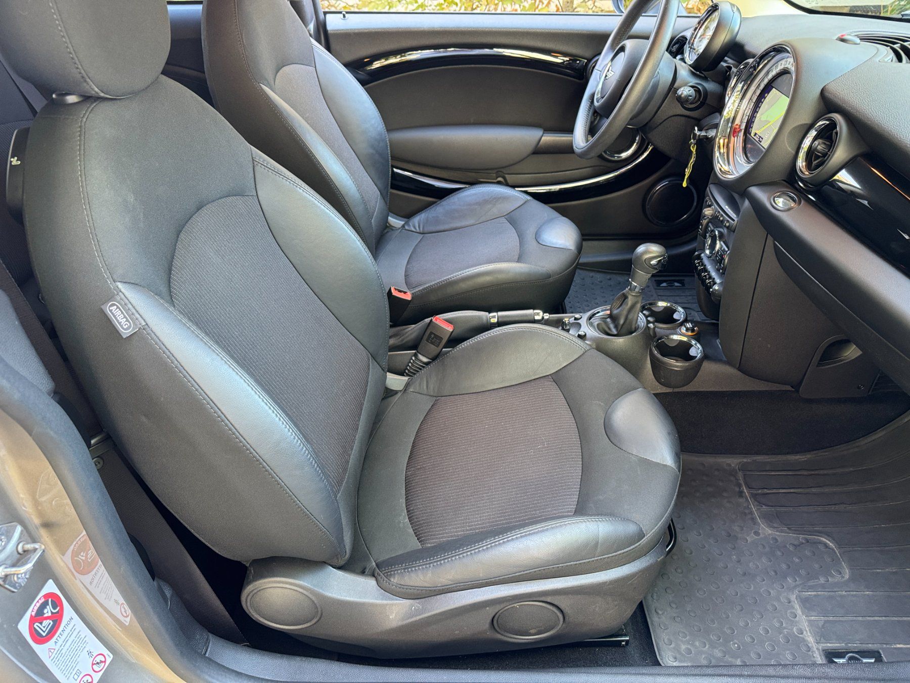 Mini Autos: MINI One R56 – D'occasion à Onex par Las_tjf9 8
