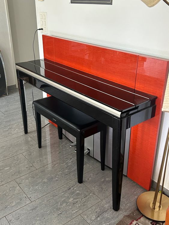 YAMAHA Digital Piano der gehobenen Klasse mit passender Bank Kaufen