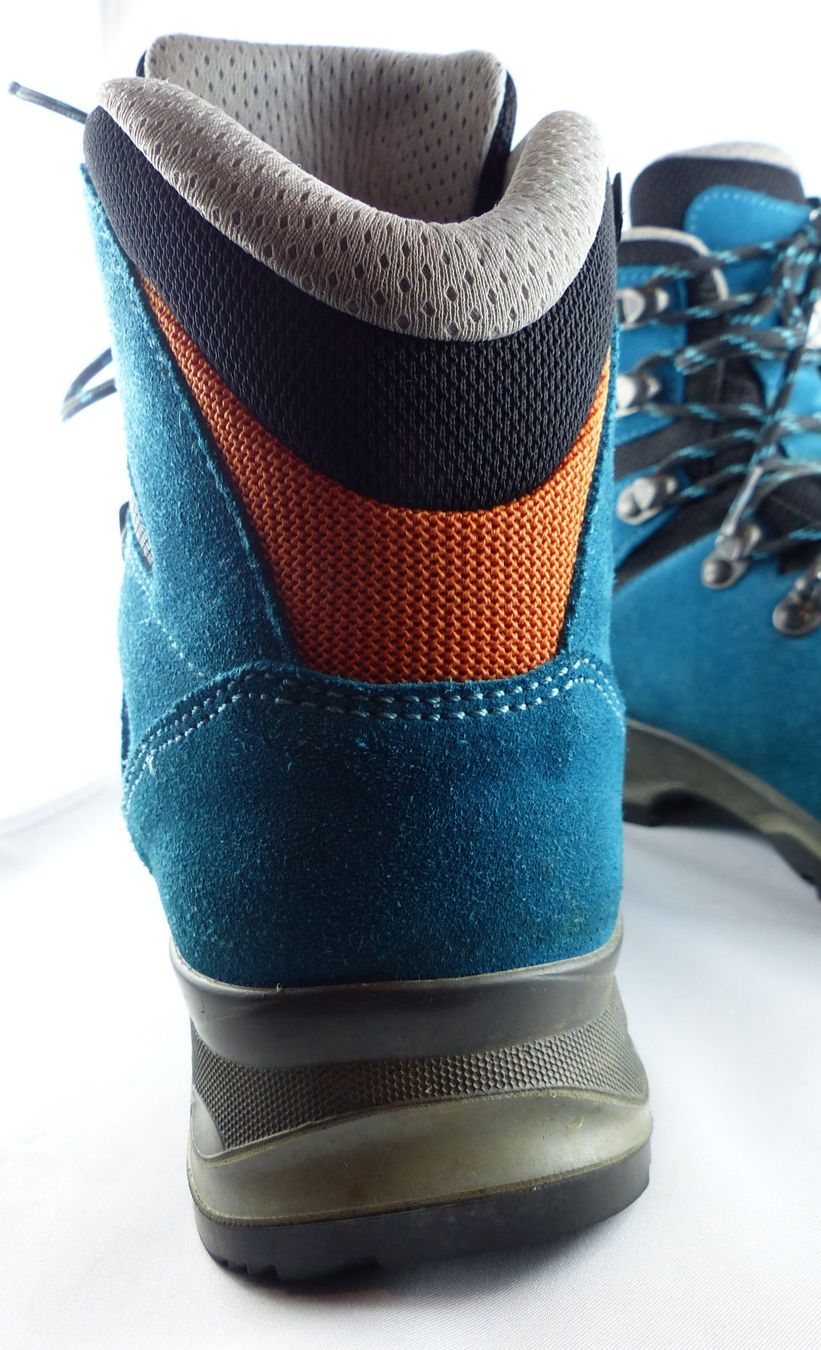 Lowa Scarpe da donna: Lowa Wanderschuhe Gr. 39 Gore-tex – Usato da Feldis/Veulden venduto da vademecum 2