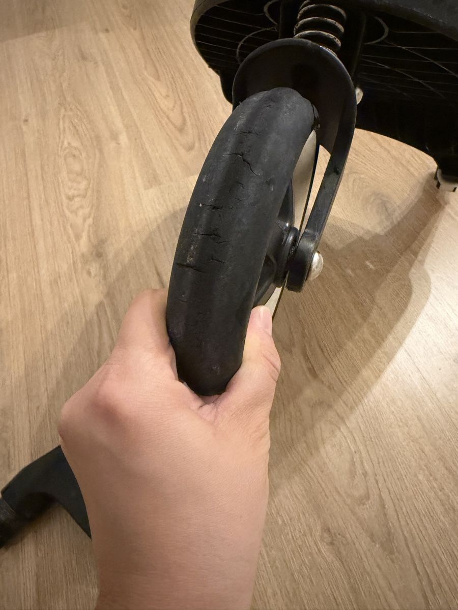 Bugaboo Accessori per carrozzine: Bugaboo Trittbrett/Mitfahrbrett mit Adapter – Usato da Füllinsdorf venduto da _niki_ 2