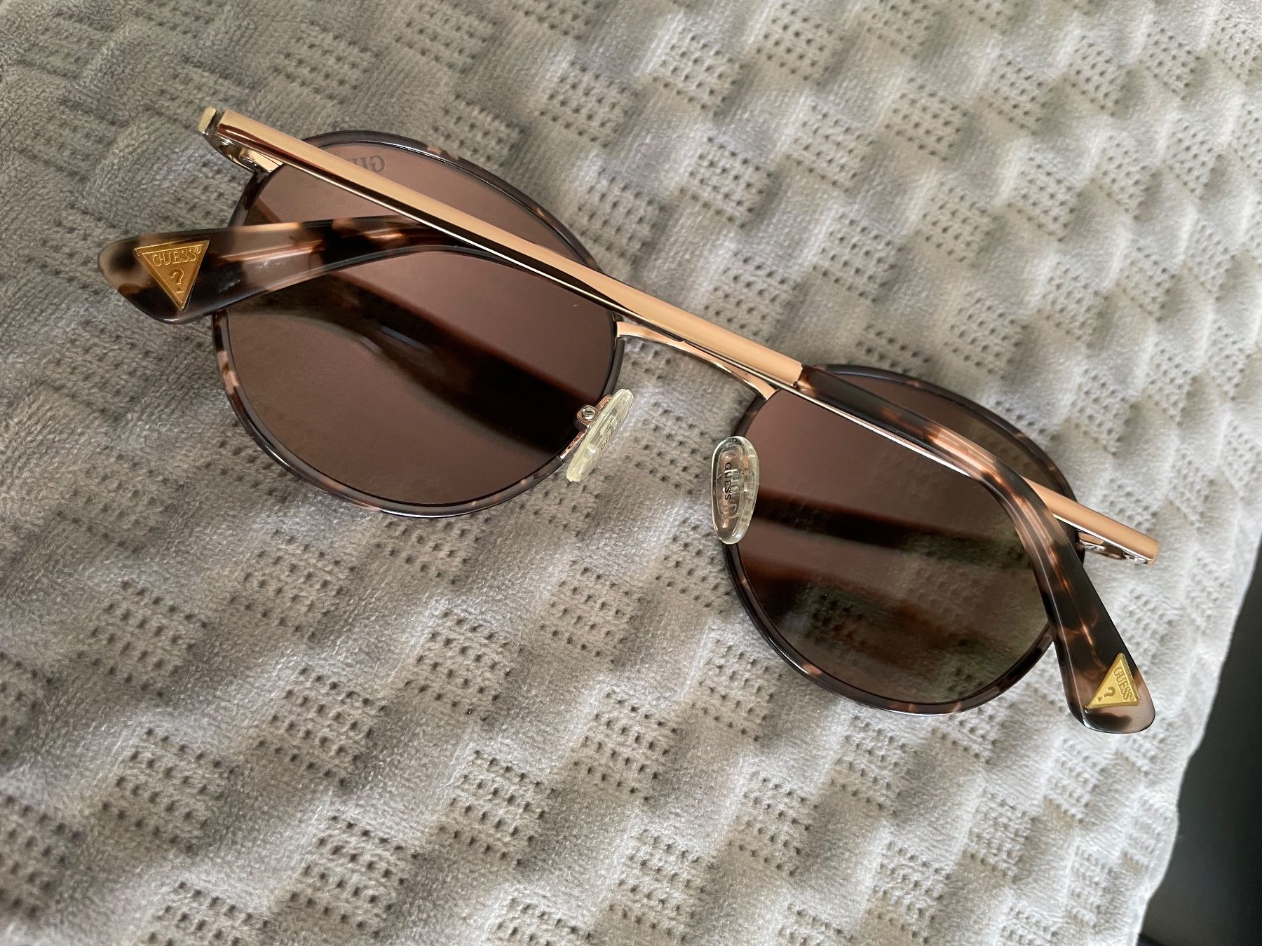 Guess Brillen & Gläser: GUESS Sonnenbrille – Neu (gemäss Beschreibung) aus Zürich von SeldaY 2