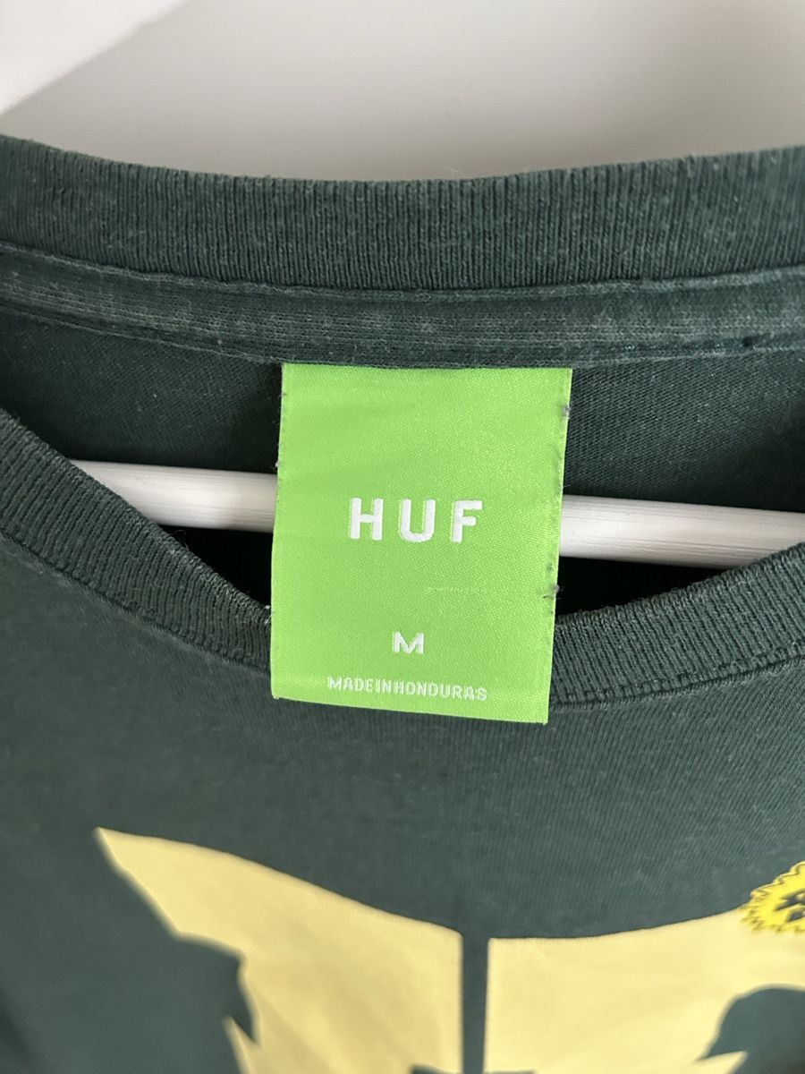 T-shirt: Huf T Shirt – Usato da Baar venduto da sirostoecklin 1