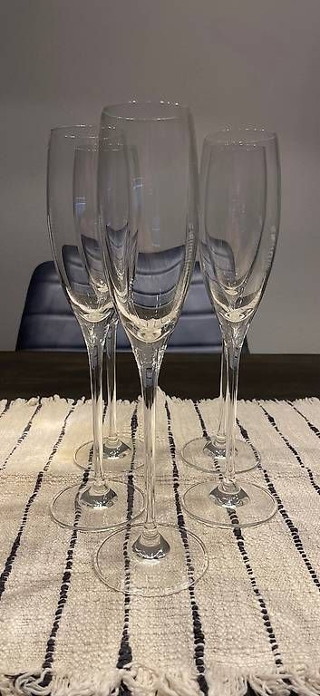Bicchieri: Sekt Gläser Leonardo – Usato da Birrwil venduto da Borro