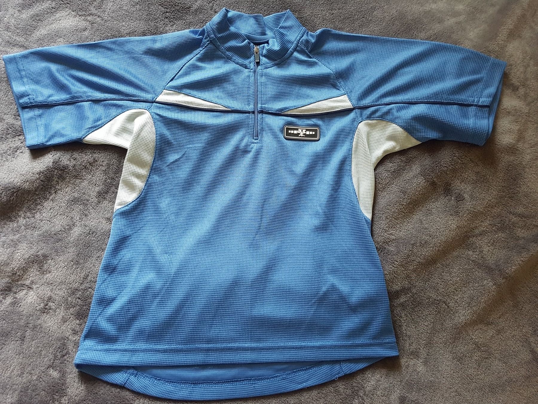 Trainer, Turnhosen & -trikots: Fahrradtrikot, Grösse 128 – Gebraucht aus St.Gallen von dajo0809
