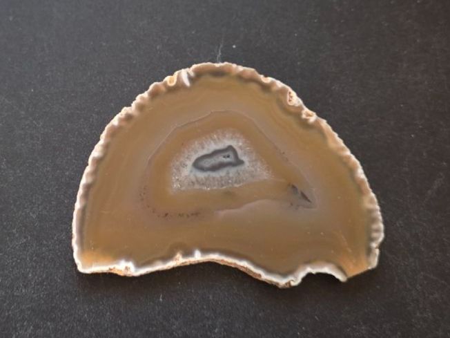 Minerali & Pietre curative: Belle tranche d'agate naturelle – Usato da Territet venduto da Cenh