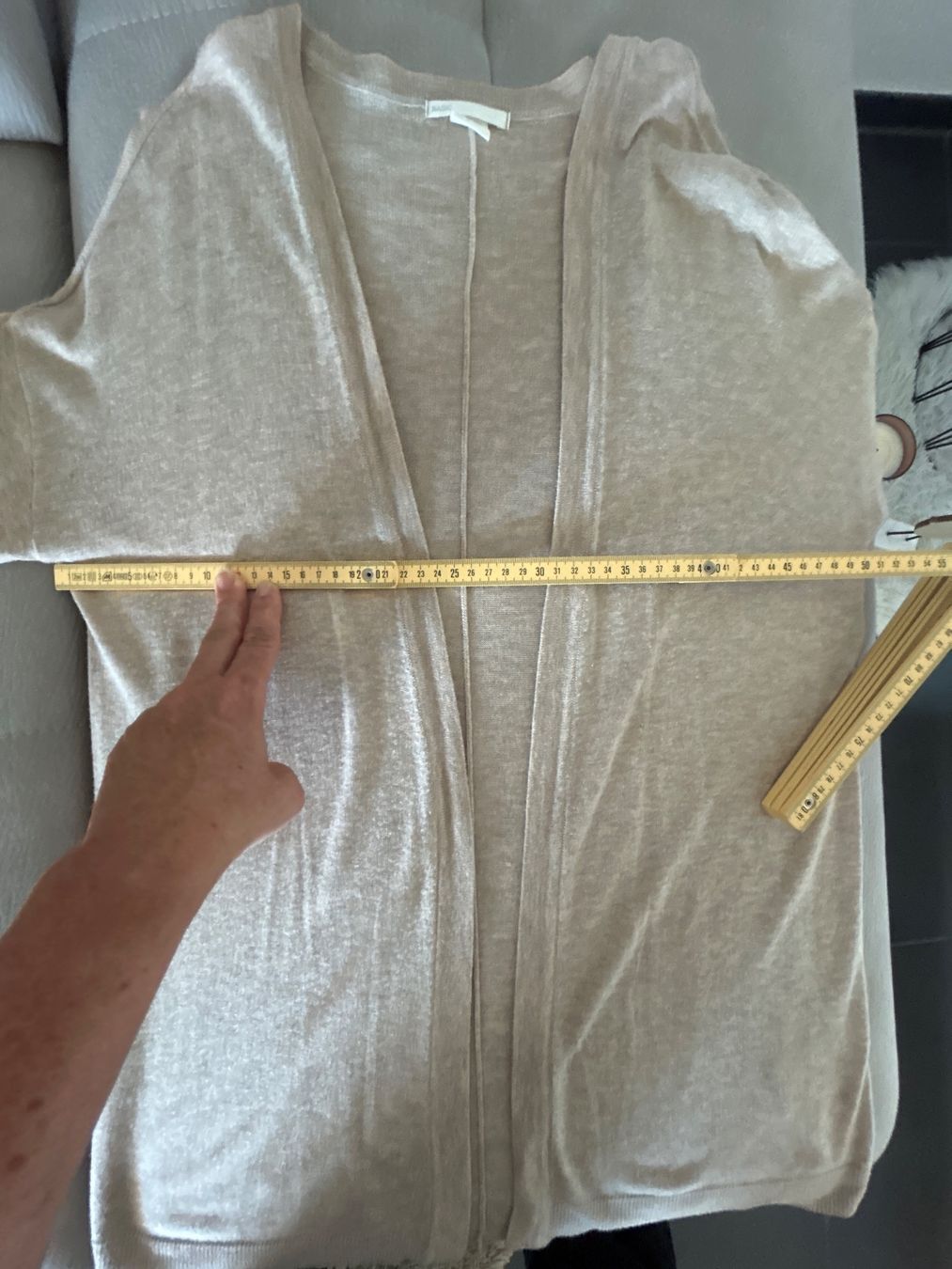H&M Giacche: Leichtes Strickjäggli von H&M, Grösse M, beige – Nuovo (secondo la descrizione) da Erlinsbach SO venduto da hallon480 5