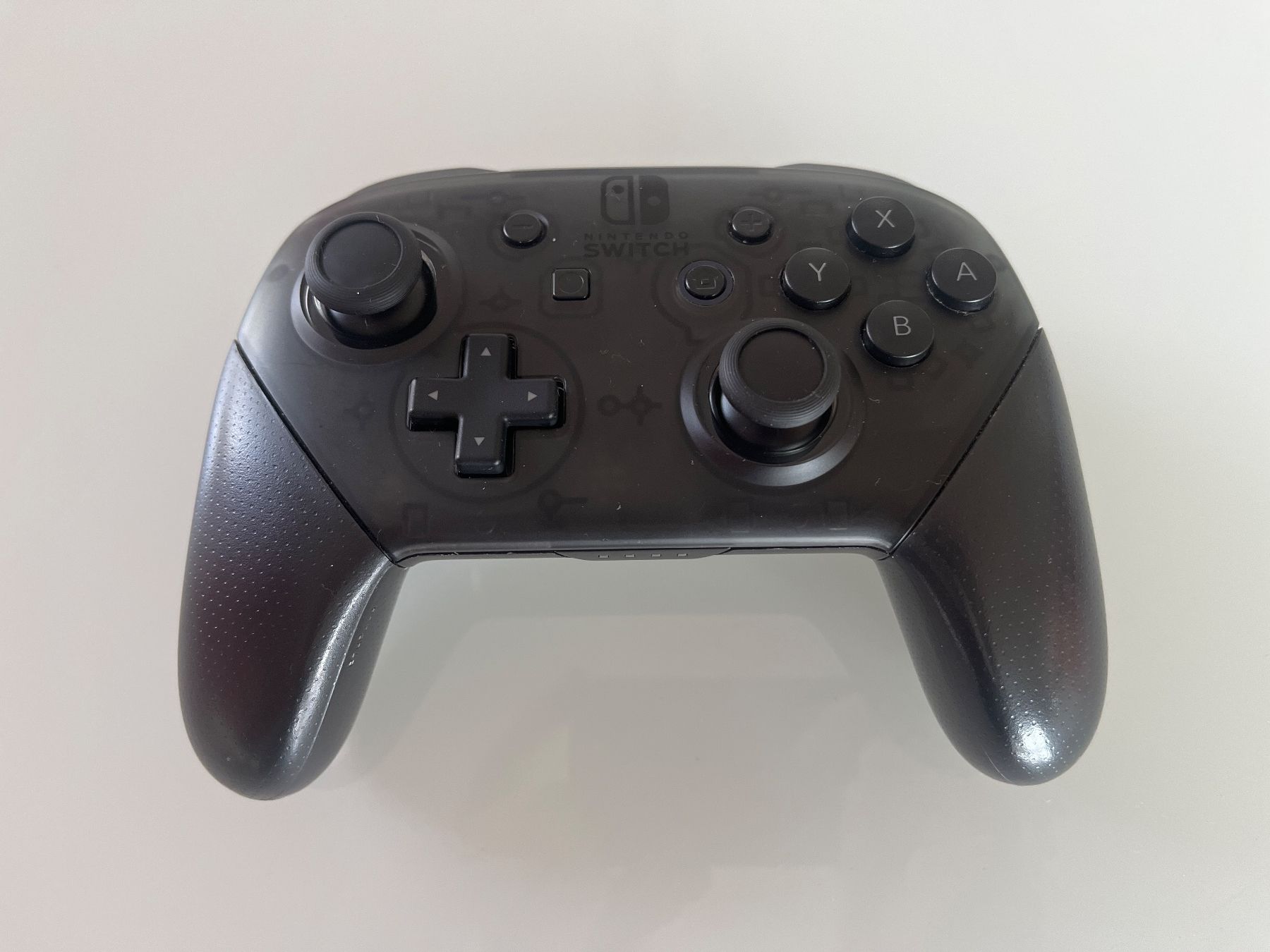 Nintendo Manettes: Nintendo Switch Pro Controller – D'occasion à Lufingen par slowflyer1