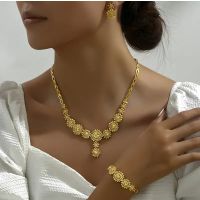 Schmuckset: Kette, Armband, Ohrringe 18 k vergoldet