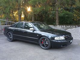 Audi S8 D2 / Black / V8 4.2 360Ps / 1999 / 189000km / MFK25
