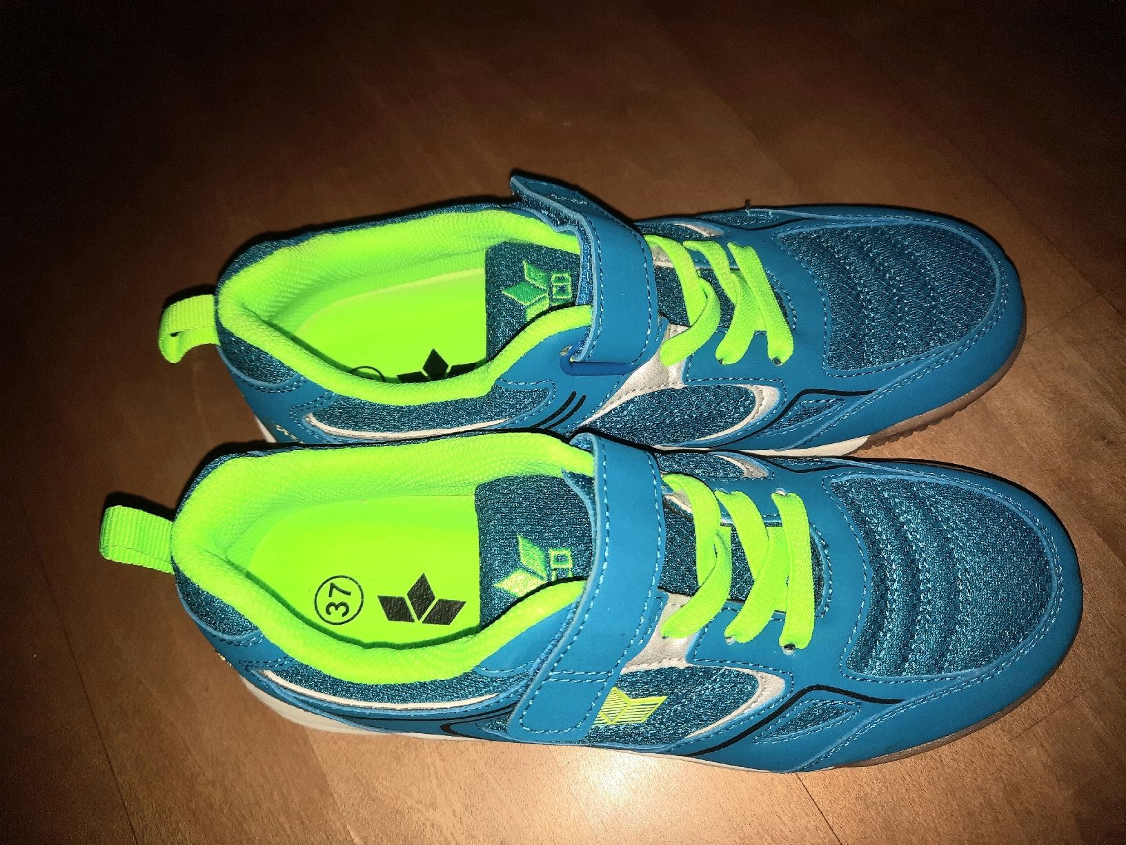 Scarpe per ragazzi: Hallenschuhe 37 neu – Nuovo (secondo la descrizione) da Lamboing venduto da Oakhurst 3