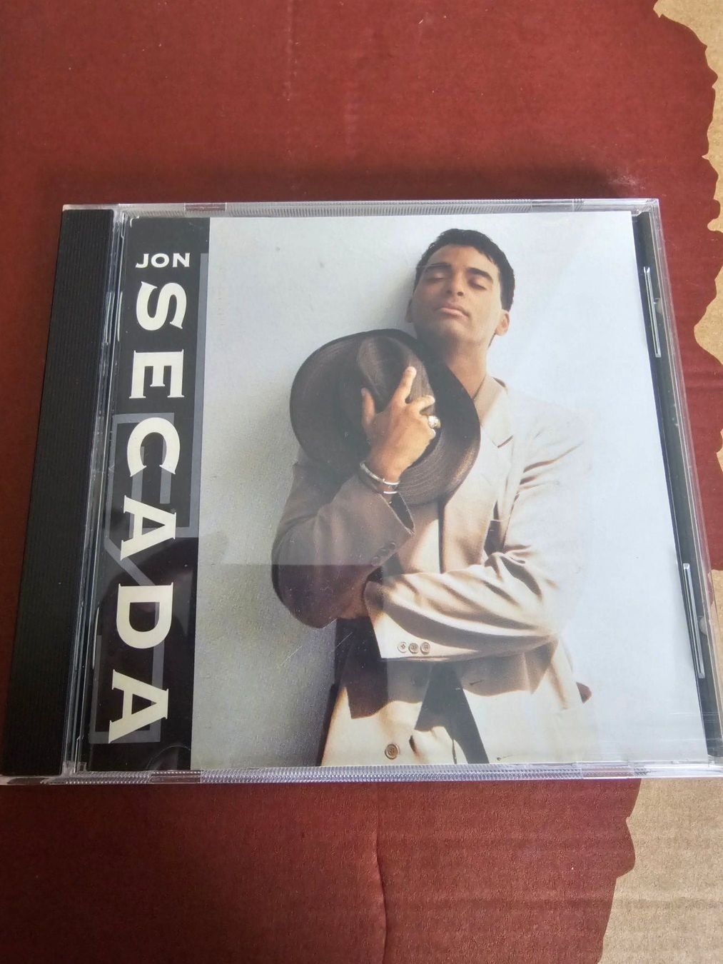 CDs: CD - Jon Secada – Jon Secada (1992)  – D'occasion à Biberist par Foolio0
