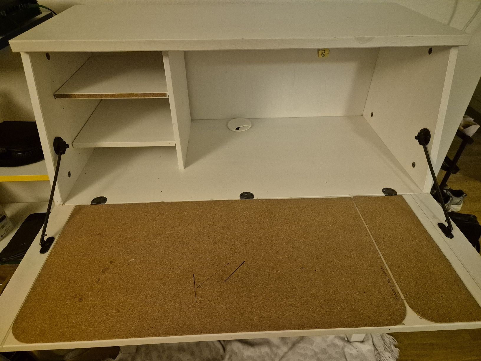Ikea Scrivanie: Sekretär – Usato da Zürich venduto da sim_pvl8 1