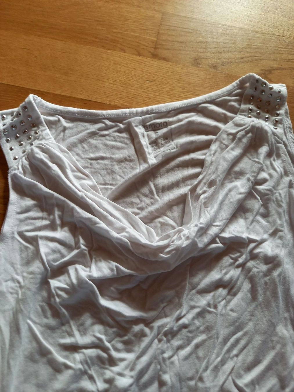 Lotti di vestiti: Trägershirts Gr. 38 – Usato da Horgen venduto da mibi75 4
