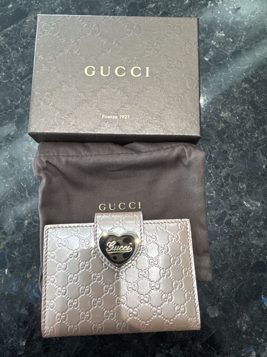 Gucci Portamonete: Gucci Kartenetui rosa perlmutt – Nuovo (secondo la descrizione) da Liestal venduto da amaroque