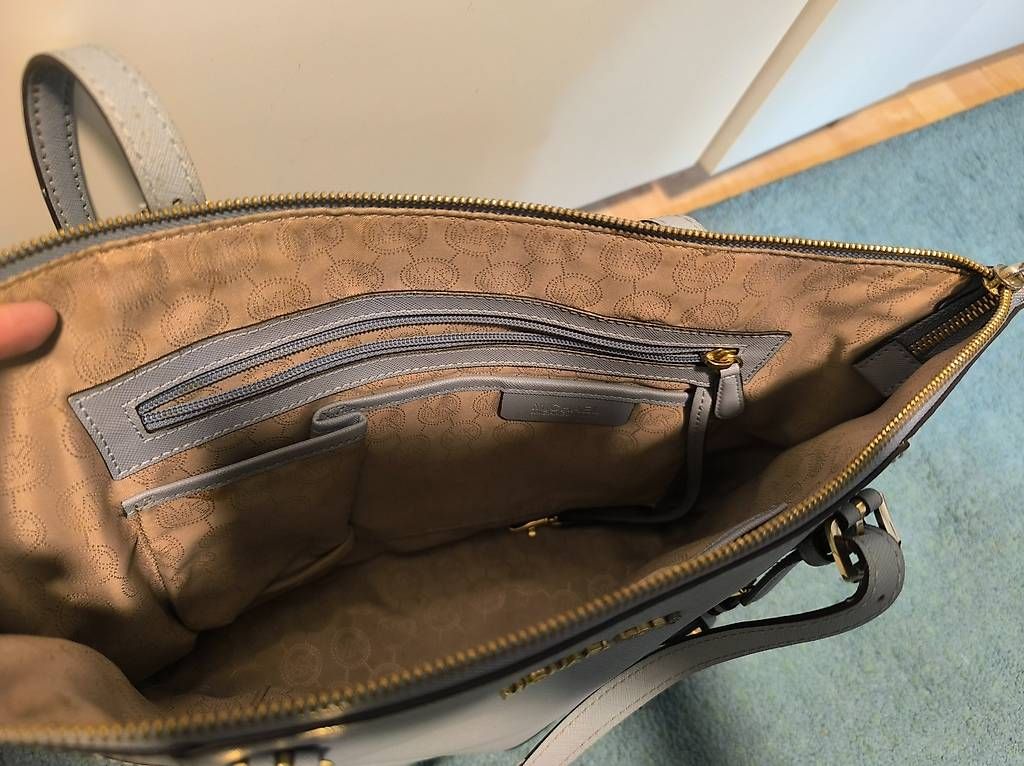 Borse da donna: Michael Kors Tasche / Elegante Designer Handtasche Hellgrau – Usato da Gams venduto da MissTraveller 2