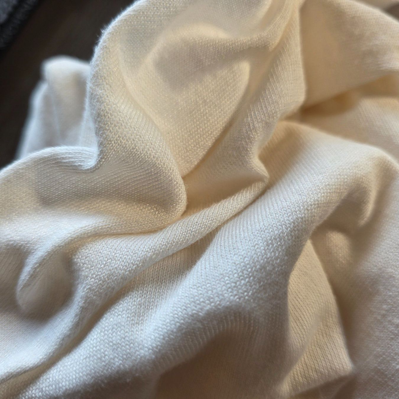 Falconeri Maglioni & Felpe: 🐸 FALCONERI SEIDENPULLOVER 52 PULLOVER SEIDE WEISS – Usato da Môtier (Vully) venduto da Frogs 9